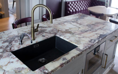 Read more about the article Which is the Best Natural Stone Choice for Kitchens?